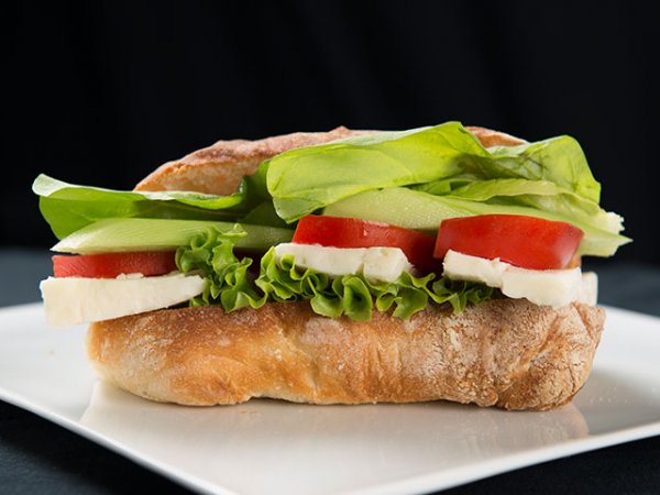 Üç Peynirli Sandviç